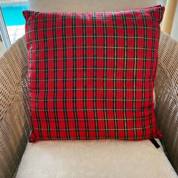 Christmas Plaid Bell 🛎️ Dakota Pillow🎄 - Picture 2 of 5
